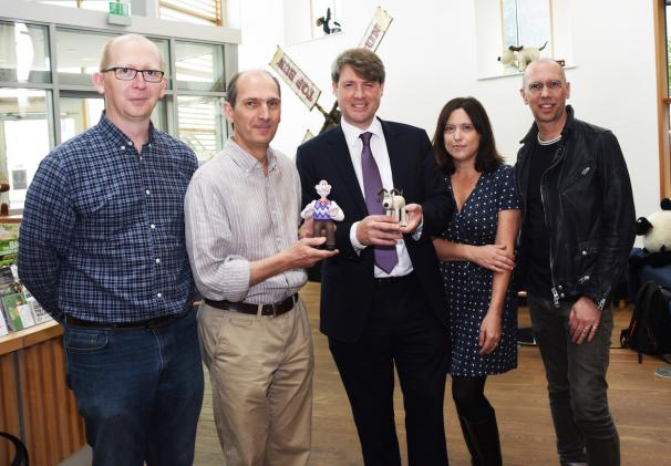 Jason Veal of Sugar Creative, David Sproxton of Aardman, Chris Skidmore MP , Minister for Business Energy and Industrial Strategy, Susan Cummings of Tiny Rebel Games, and Scott Ewings of Potato London, together with “lifesize” models of Wallace and Gromit, at Aardman in Bristol.